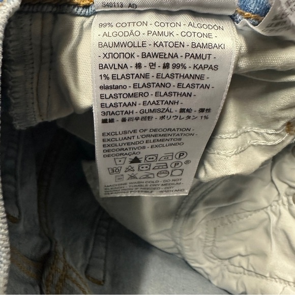 Levi's Women's Wedgie Fit Straight Leg distressed Jeans Size 25 - Picture 10 of 11